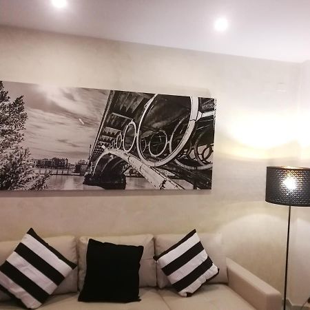 Apartamento Alfalfa Apartment Seville Ngoại thất bức ảnh
