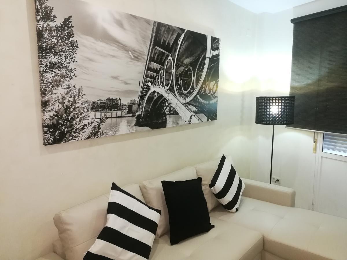 Apartamento Alfalfa Apartment Seville Ngoại thất bức ảnh